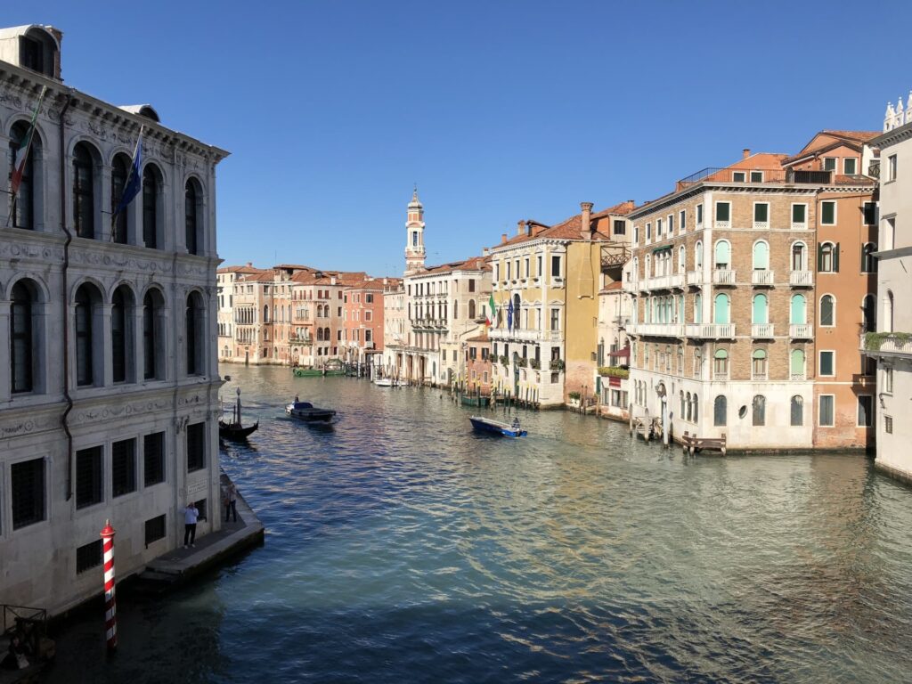 イタリアの家の色彩と装飾